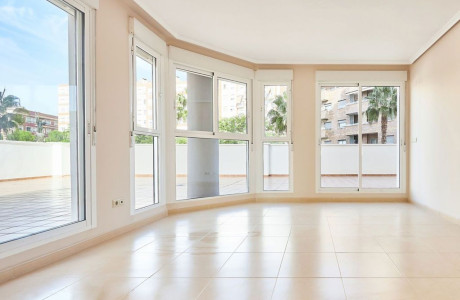 Piso en venta en Urb. Ps de Elche, Crevillente