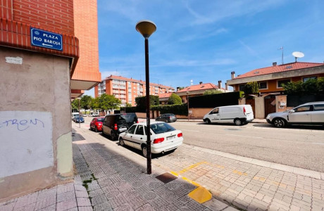 Piso en venta en plaza Pío Baroja, 2