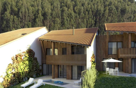 Chalet adosado en venta en calle La poledura, 60