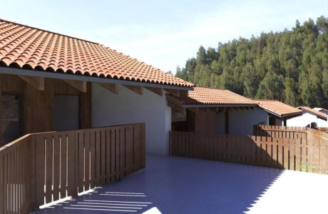 Chalet adosado en venta en calle La poledura, 61