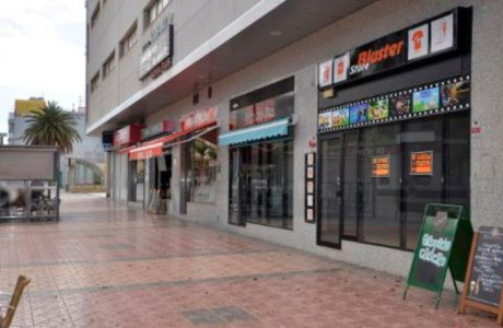 Local en venta en Avenida de Canarias