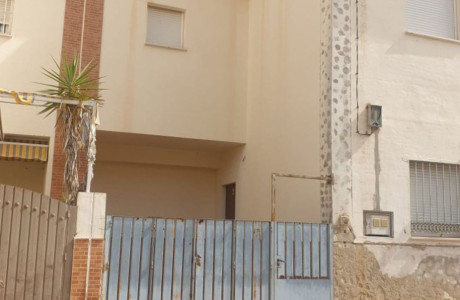 Casa o chalet en venta en Calle Antonio Tapies, 16