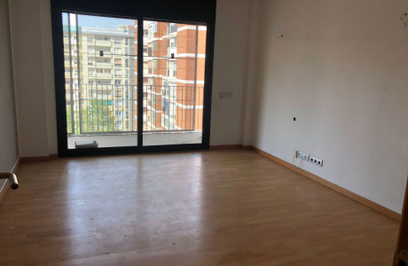 Piso en venta en Carrer Gelida, 3