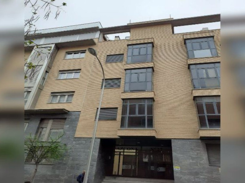 Apartamentos en Venta en Calle de Azcona, Madrid