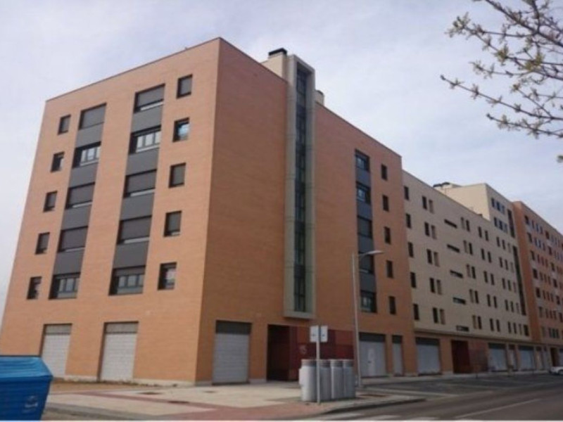 Apartamentos en Venta en Calle los Aluches, León