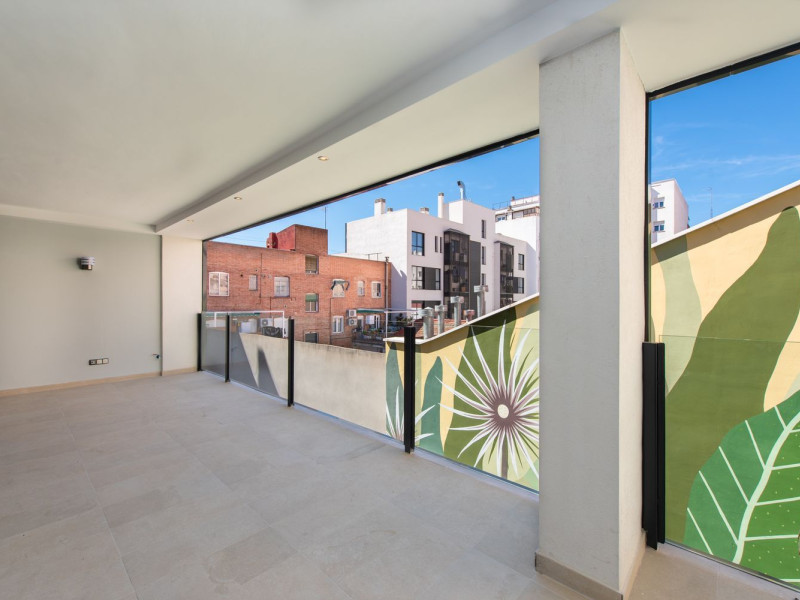 Apartamentos en Venta en Calle Amorós , 11, Madrid