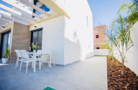 Casa o chalet independiente en venta en calle Alemandro, 4