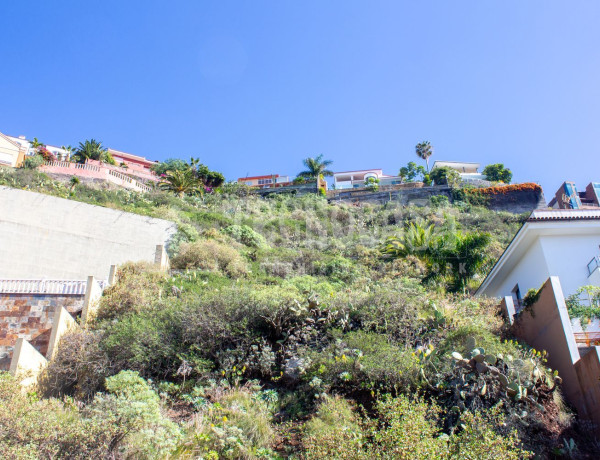 Terreno en venta en calle Laurisilva