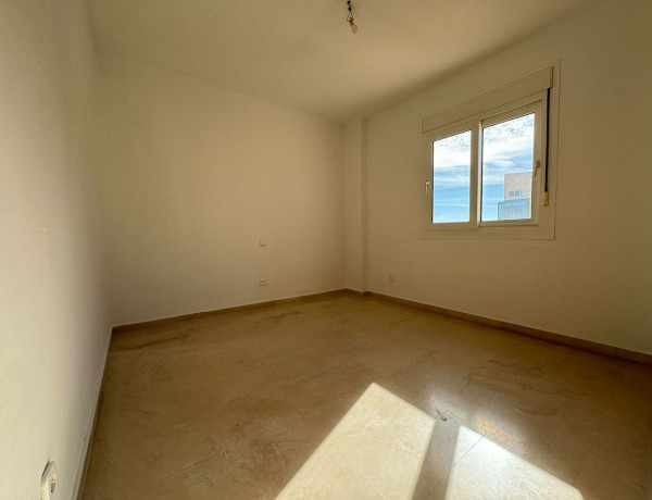 Piso en venta en Playa Bajadilla-Puertos