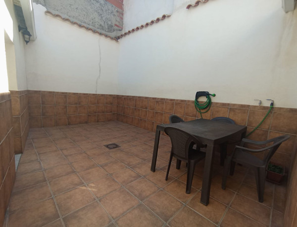 Chalet adosado en venta en Novés