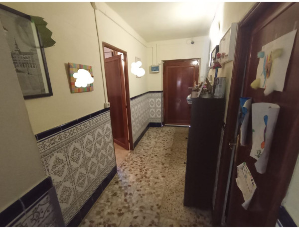 Chalet adosado en venta en Novés