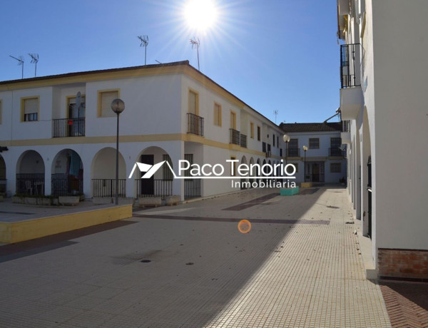 Chalet adosado en venta en calle Juan Antonio de la Bella, 6 a