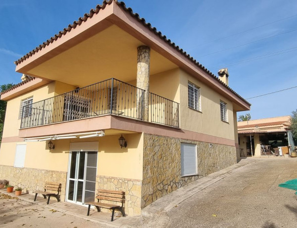 Casa o chalet independiente en venta en calle Los Pinos