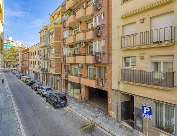 Dúplex en venta en calle de Besalú