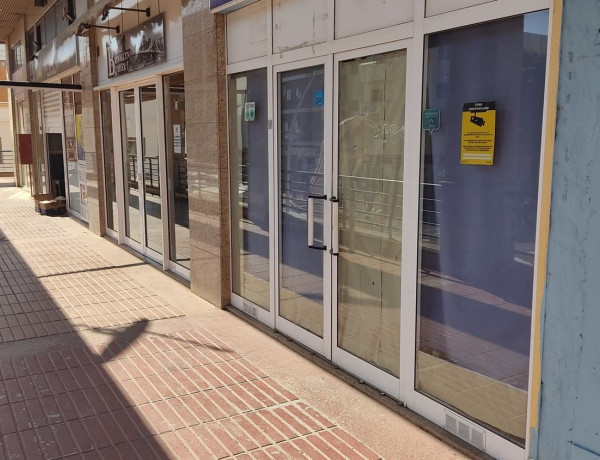 Local en venta en avenida de Canarias, 336