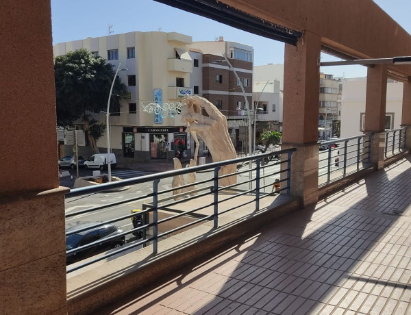 Local en venta en avenida de Canarias, 336