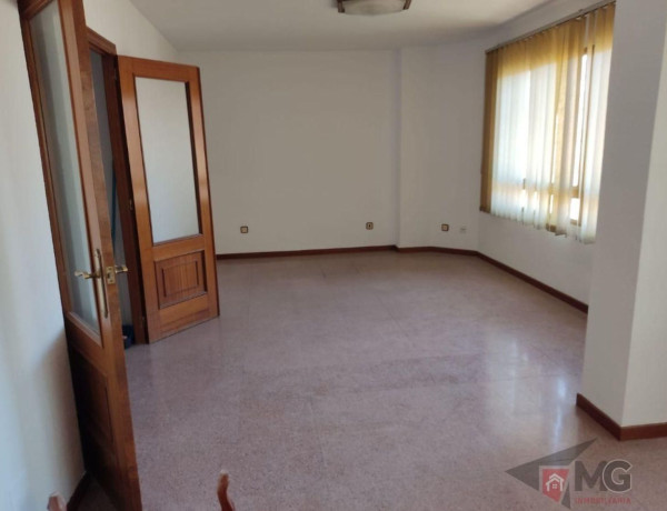 Piso en venta en Zona Centro-Corredera