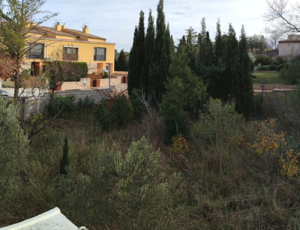 Terreno en venta en calle Llagostera, 28