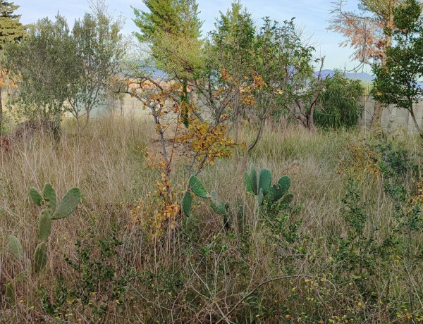 Terreno en venta en calle Llagostera, 28