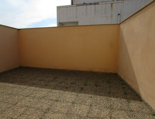 Edificio en venta en Sebastiá Juan Arbó-Sant Cristofol