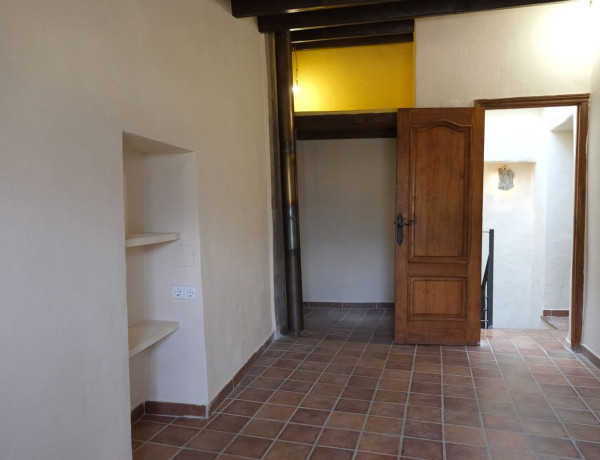 Casa de pueblo en venta en calle d'Orient, 100