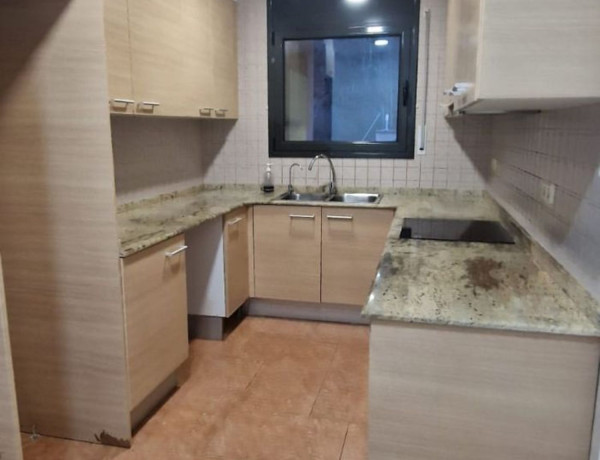 Chalet adosado en venta en carretera de barcelona