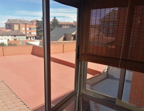 Piso en venta en Valencia de Don Juan