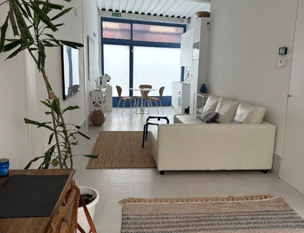 Nave en venta en calle de la Genciana, 22