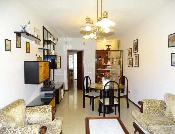 Piso en venta en calle Lectoral Feo Ramos, 16