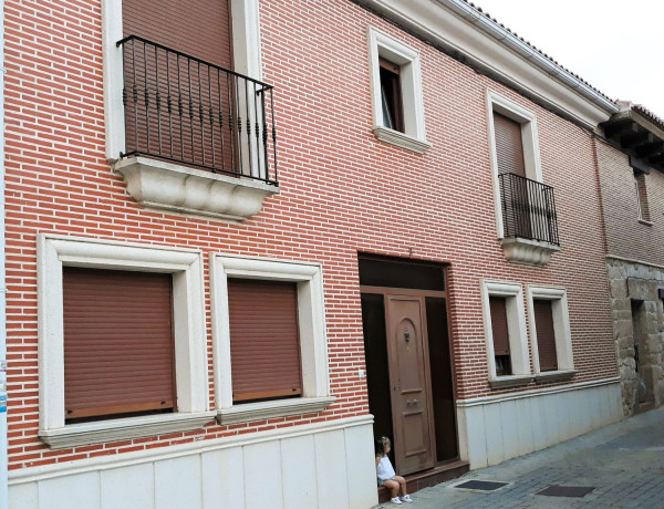 Chalet pareado en venta en calle las Tercias, 5