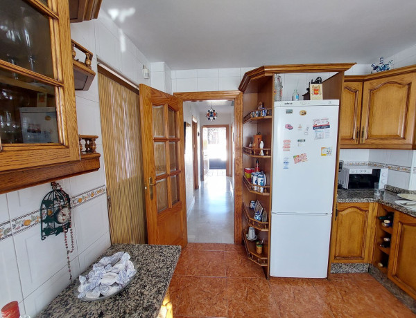 Chalet pareado en venta en Jun