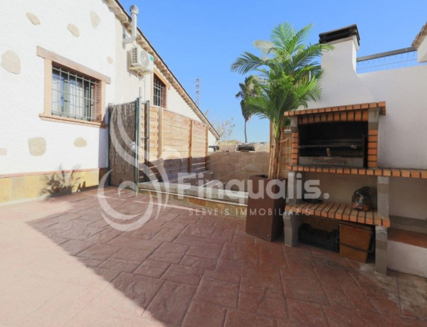 Chalet pareado en venta en Santa Eulàlia de Ronçana