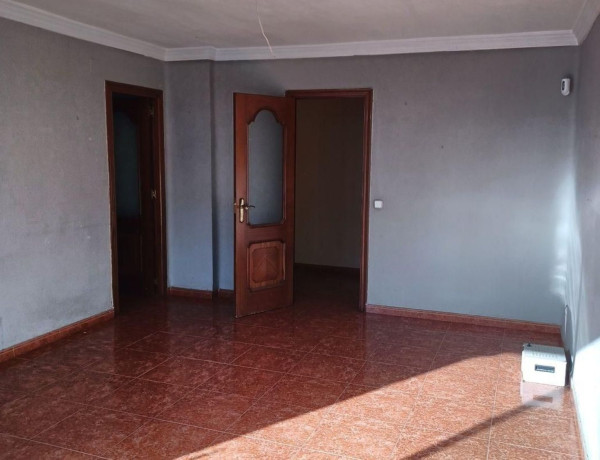 Piso en venta en calle Aguilar y Cano