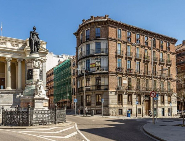 Alquiler de Oficina en calle de la Academia