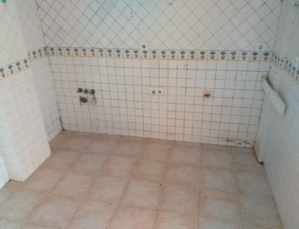 Piso en venta en calle Violeta, 2