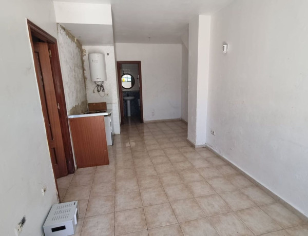 Piso en venta en calle Violeta, 2