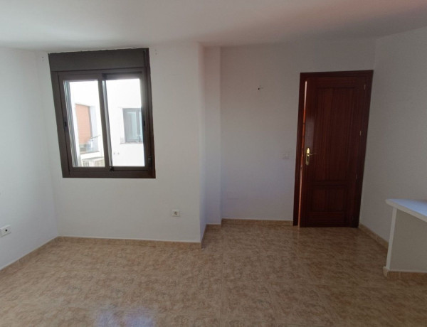 Piso en venta en calle Montes, 59