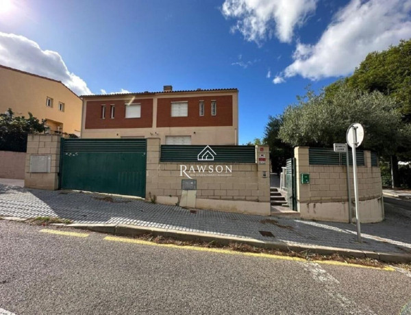 Chalet adosado en venta en calle del Llorer