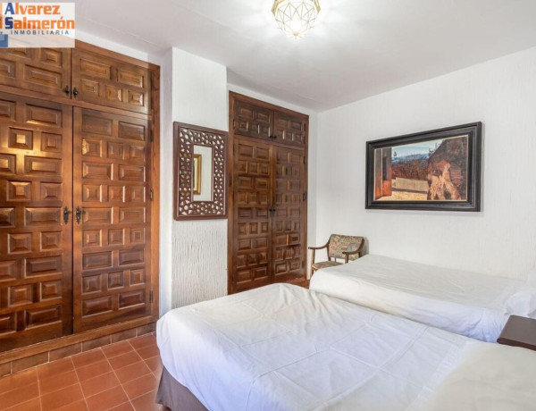 Casa o chalet independiente en venta en calle Granada