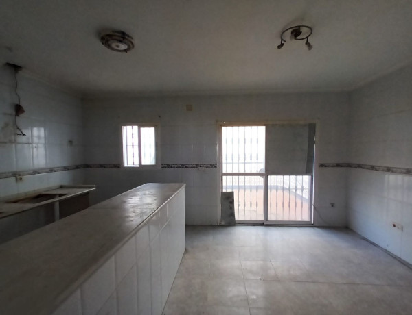 Chalet adosado en venta en romero, 8