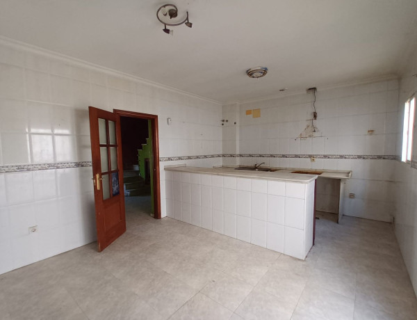 Chalet adosado en venta en romero, 8