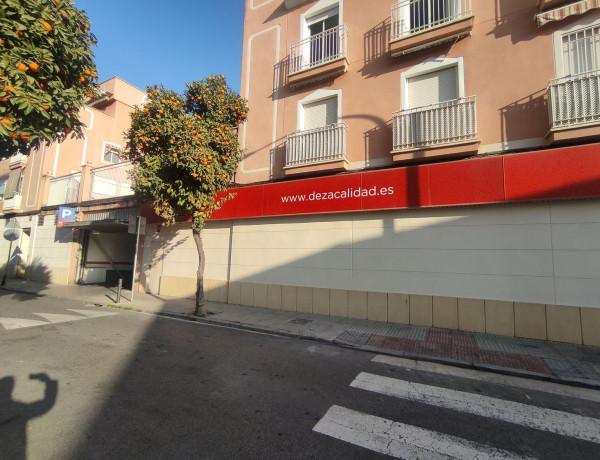 Garaje en venta en calle utrera