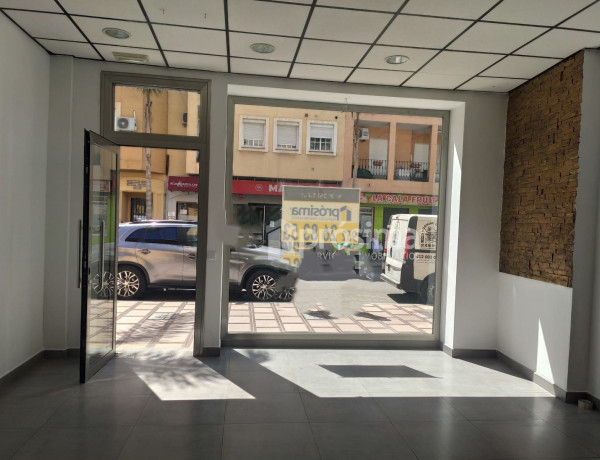 Local en venta en avenida de Málaga