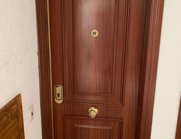 Piso en venta en plaza Trujillo, 18