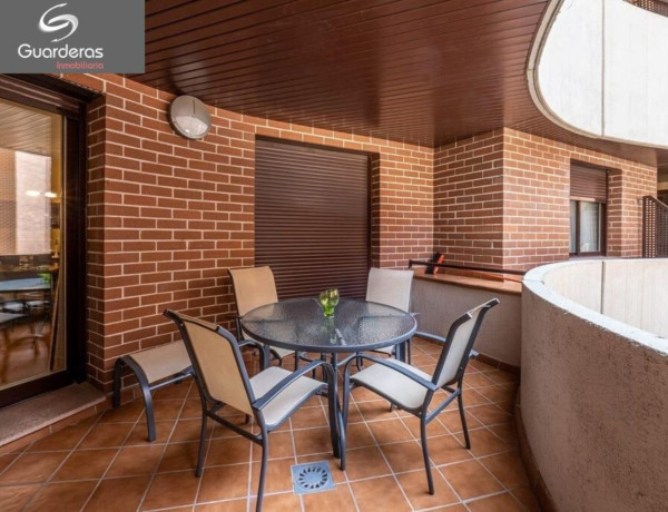 Piso en venta en calle Cádiar, 4