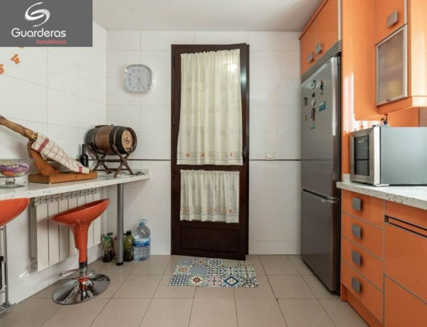 Piso en venta en calle Cádiar, 4