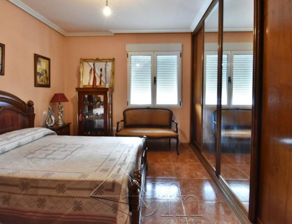 Casa o chalet independiente en venta en calle Salida