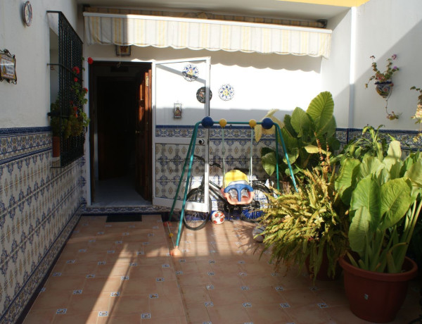 Chalet pareado en venta en calle Virgen De La Estrella, 6