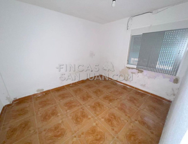 Piso en venta en calle Colonia Santa Isabel, 24