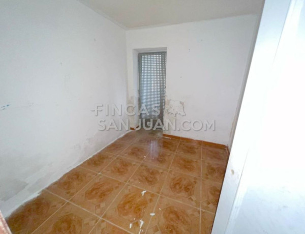 Piso en venta en calle Colonia Santa Isabel, 24